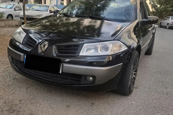 رنو مگان (مونتاژ)