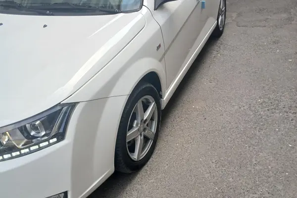 عکس دنا پلاس EF7