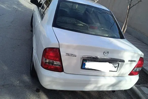 عکس مزدا 323