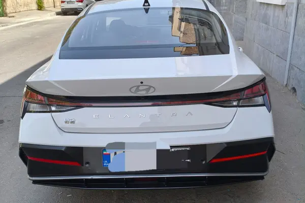 عکس هیوندای النترا