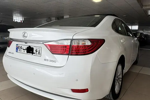 عکس لکسوس ES