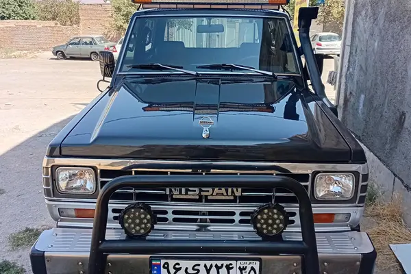 نیسان پاترول دو در