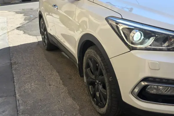 عکس هیوندای سانتافه