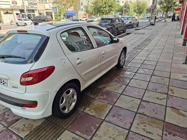 پژو 207