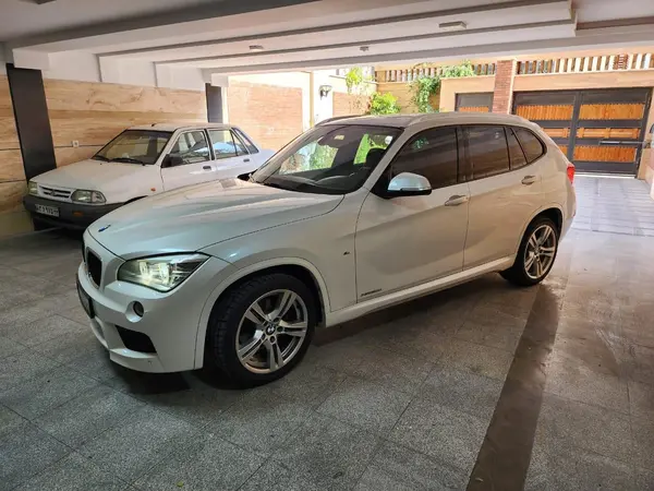 عکس بی ام و X1