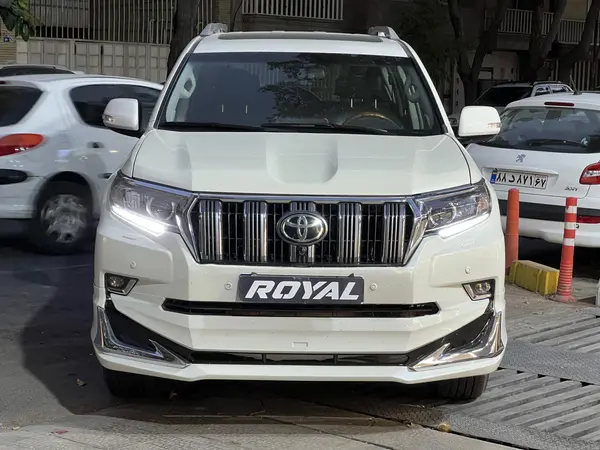 تویوتا پرادو  چهار در