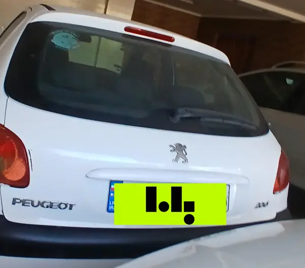 پژو 206