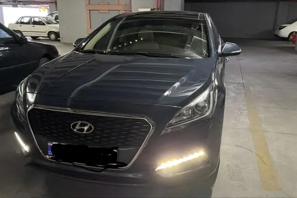 هیوندای سوناتا هیبرید