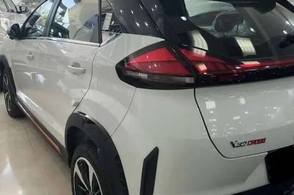 عکس ام وی ام X33 کراس
