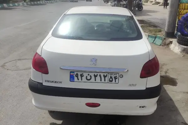 پژو 206