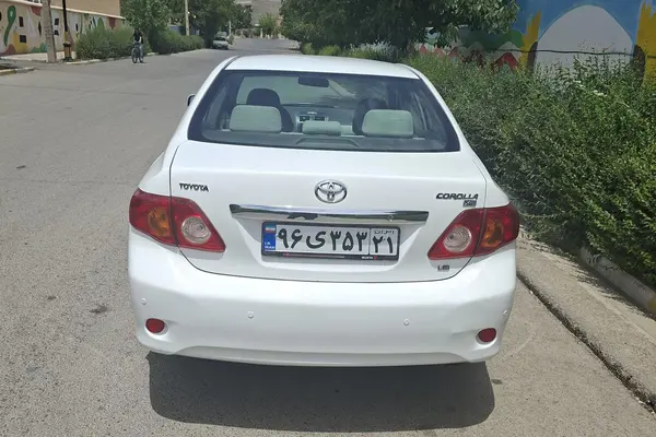 تویوتا کرولا