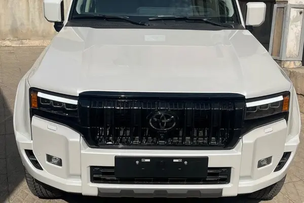 تویوتا پرادو  چهار در