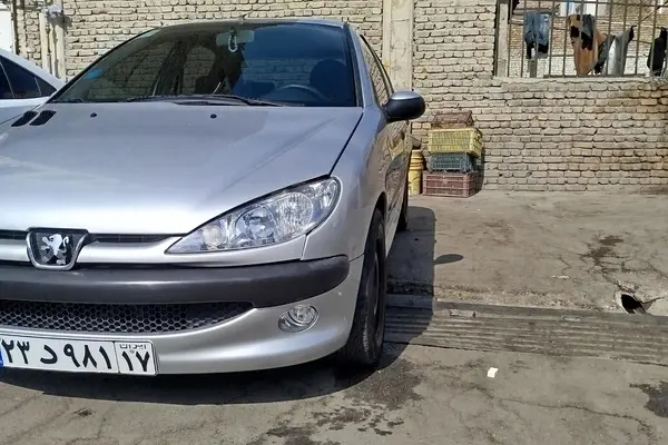 پژو 206