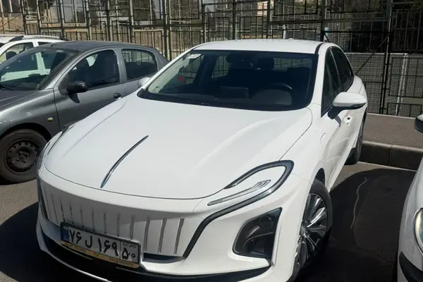 هونگچی E-QM5