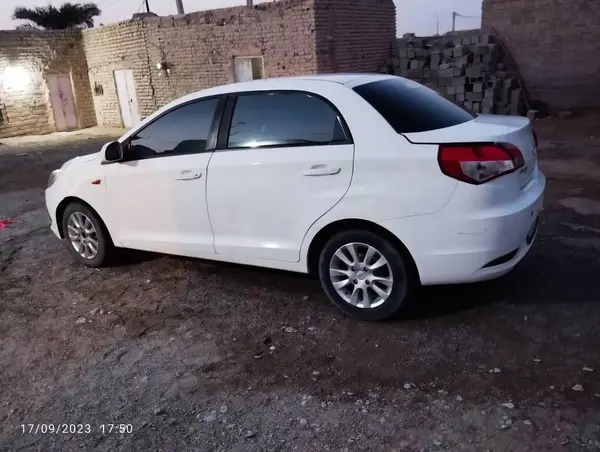 ام وی ام 315 صندوق دار