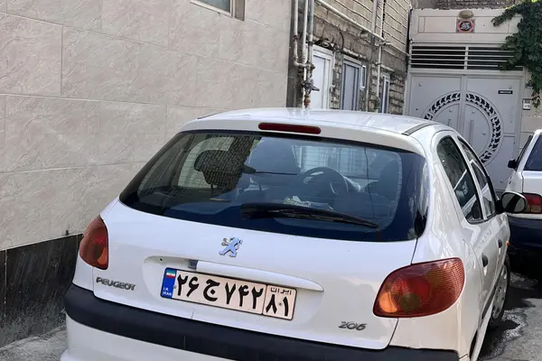 پژو 206