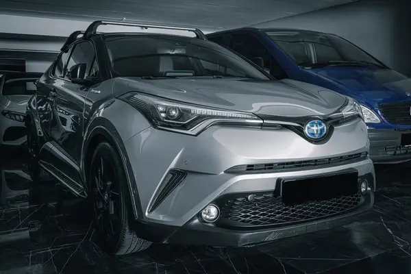 عکس تویوتا C-HR