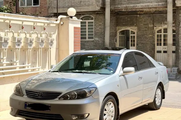 تویوتا کمری