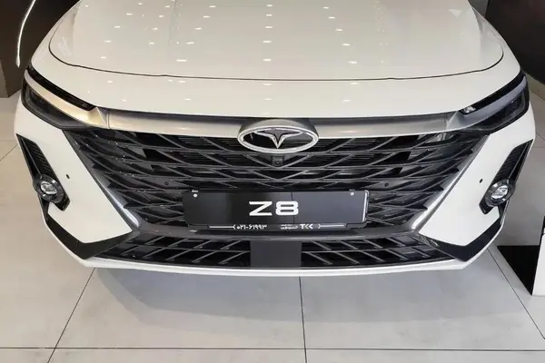 فونیکس آریزو 8 (Z8)