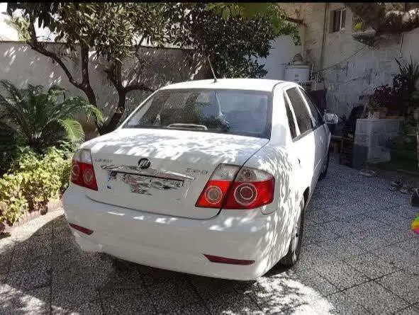 عکس لیفان 520
