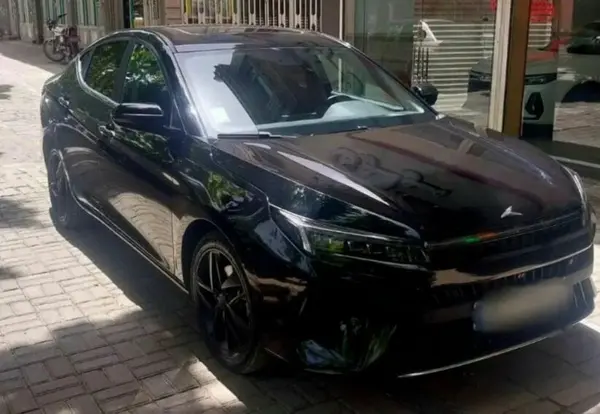 کی ام سی J7