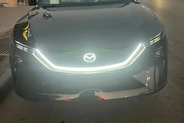 عکس مزدا EZ60 EREV