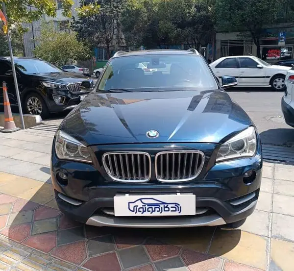 عکس بی ام و X1