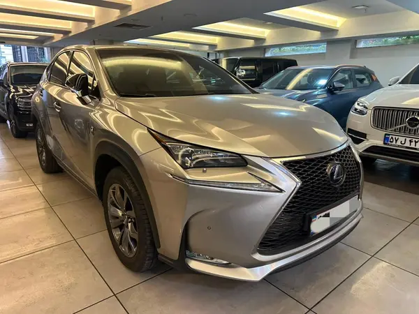 لکسوس NX هیبرید