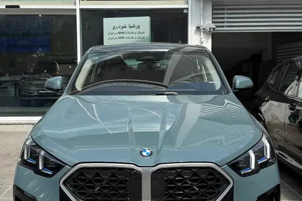 بی ام و X2