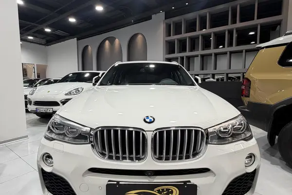 بی ام و X4