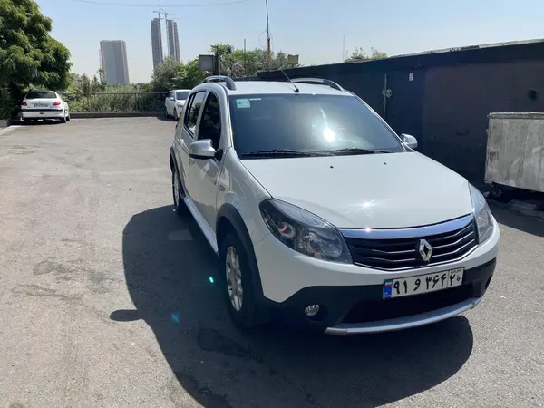 رنو ساندرو استپ وی