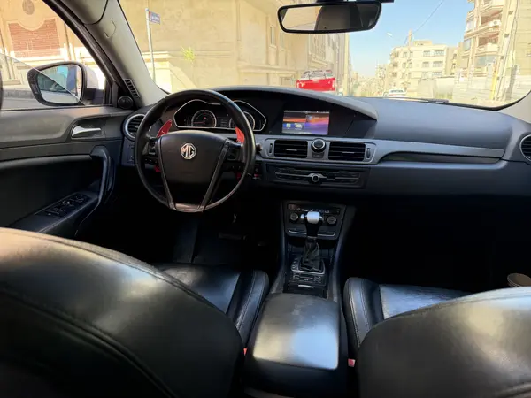 عکس ام جی 6