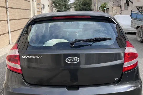 ام وی ام 315هاچ بک
