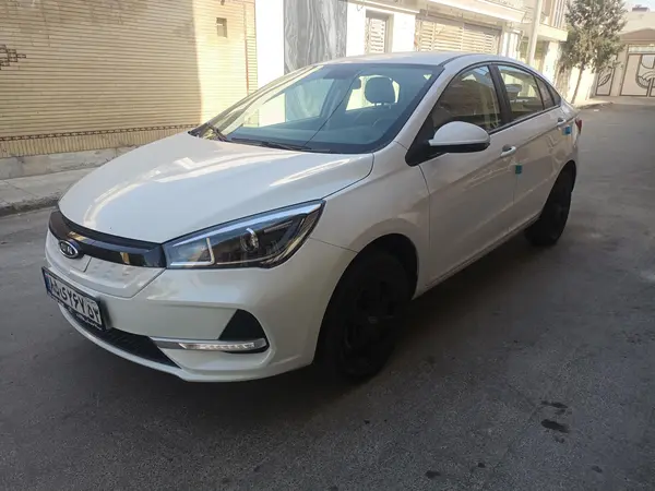 ام وی ام آریزو 5ev