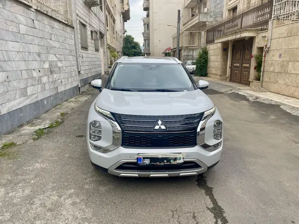میتسوبیشی اوتلندر