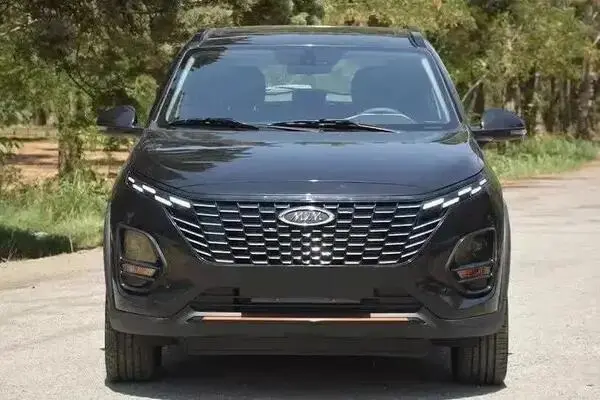 ام وی ام X33 کراس