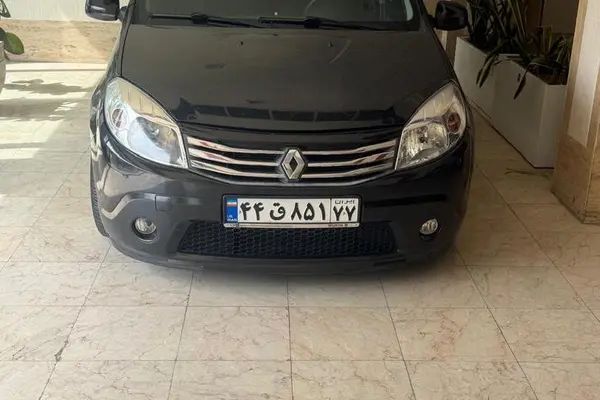 رنو ساندرو