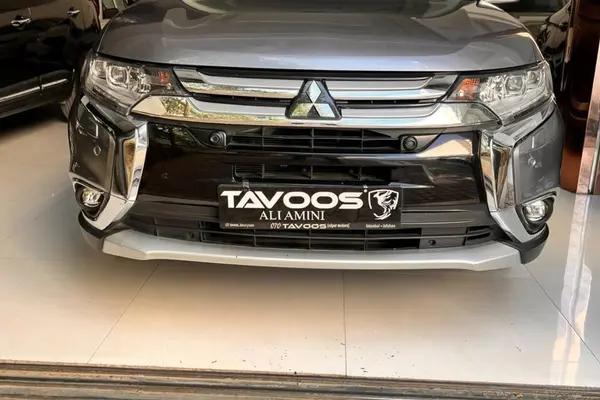 میتسوبیشی اوتلندر PHEV