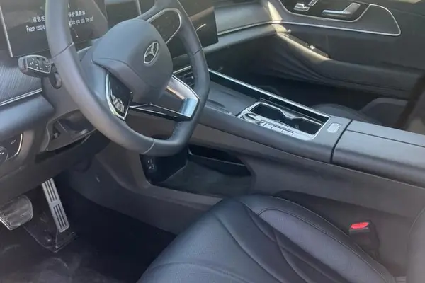 عکس فونیکس F9