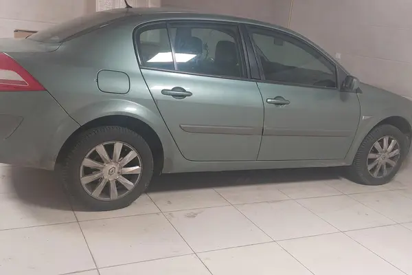 عکس رنو مگان (مونتاژ)