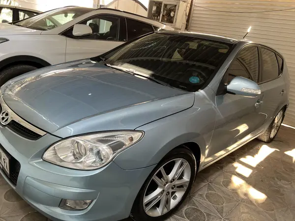 هیوندای i30