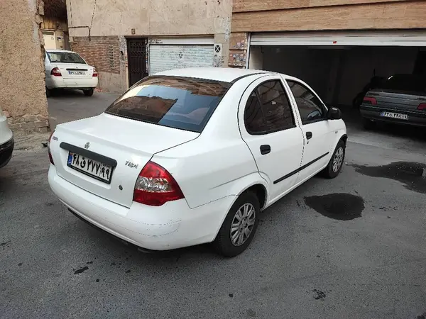 تیبا صندوق دار