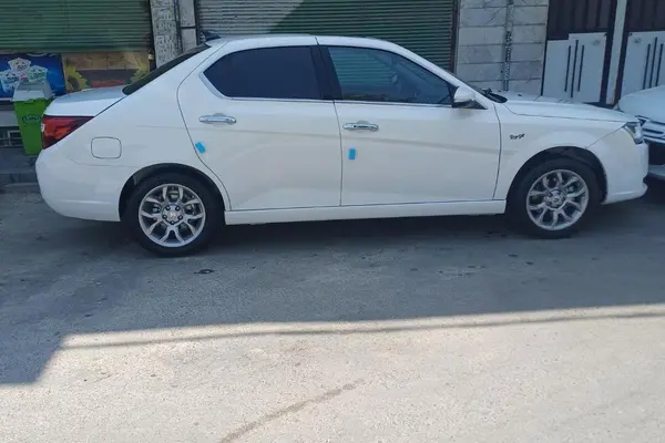 عکس دنا پلاس EF7P