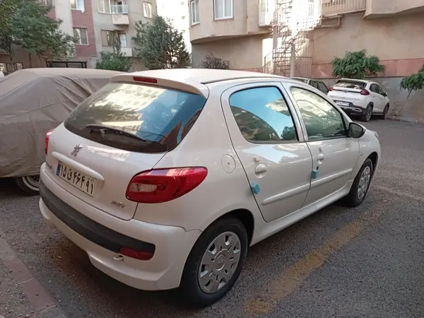 پژو 207