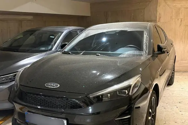 عکس کی ام سی eJ7