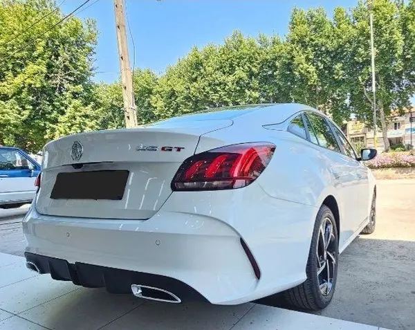 عکس ام جی GT