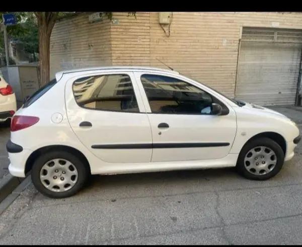 پژو 206