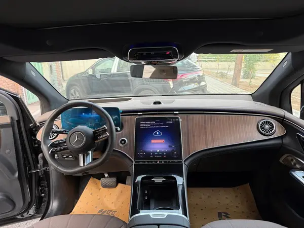 بنز EQE SUV