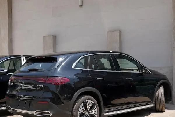 بنز EQE SUV