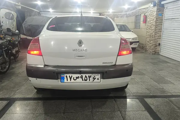 رنو مگان (مونتاژ)
